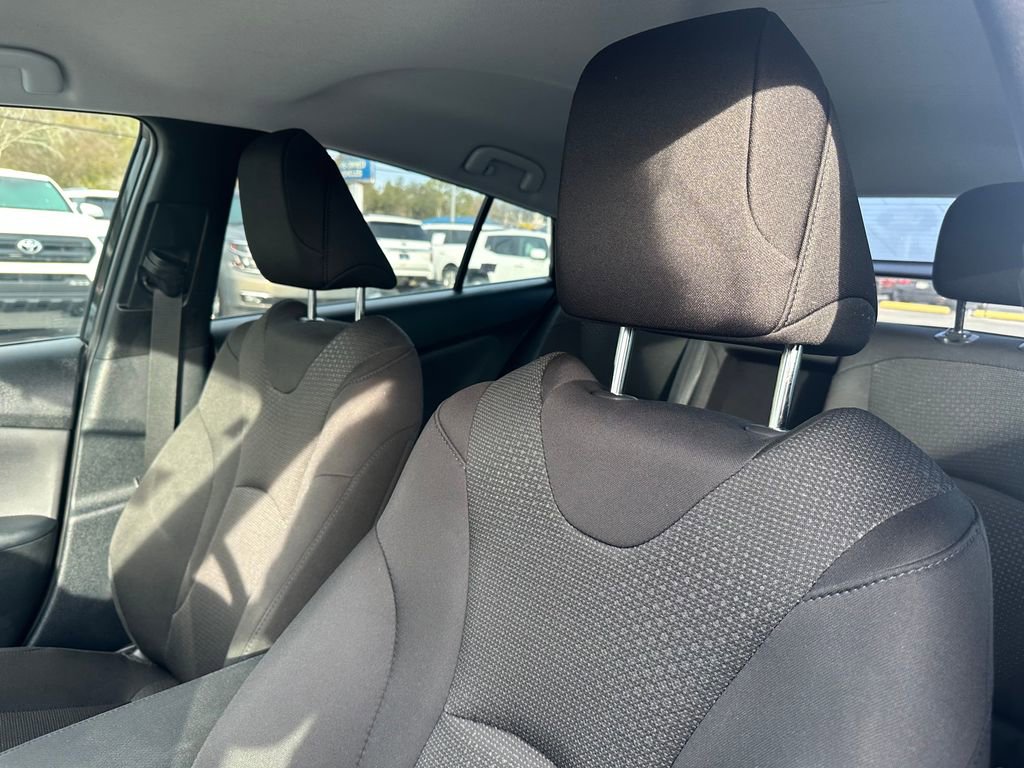 Used 2022 Toyota Prius LE image 27