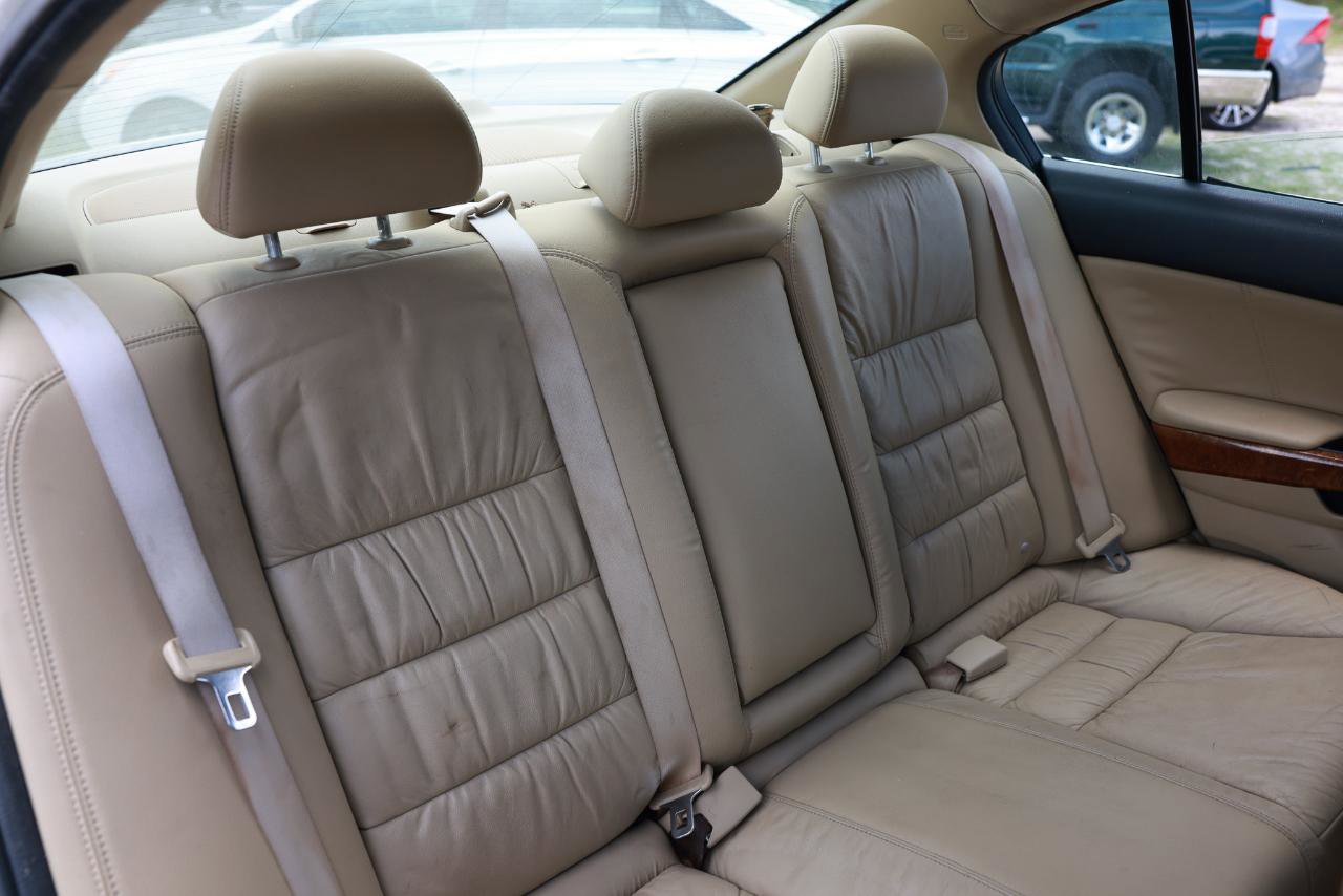 Used 2011 Honda Accord EX-L image 14