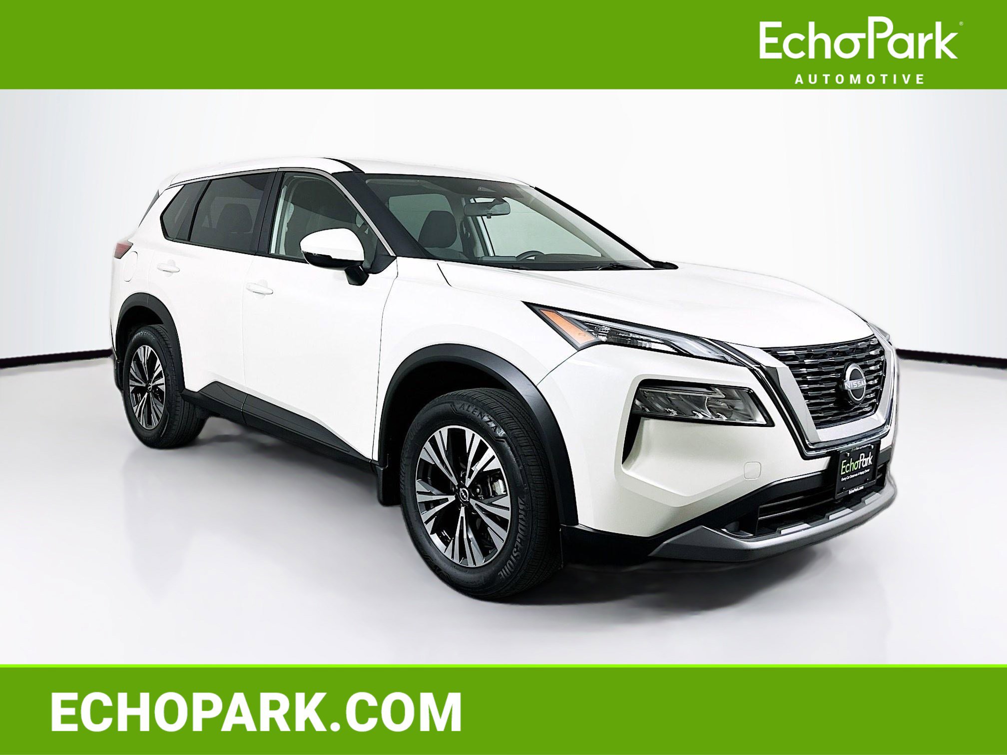 Used 2023 Nissan Rogue SV image 1