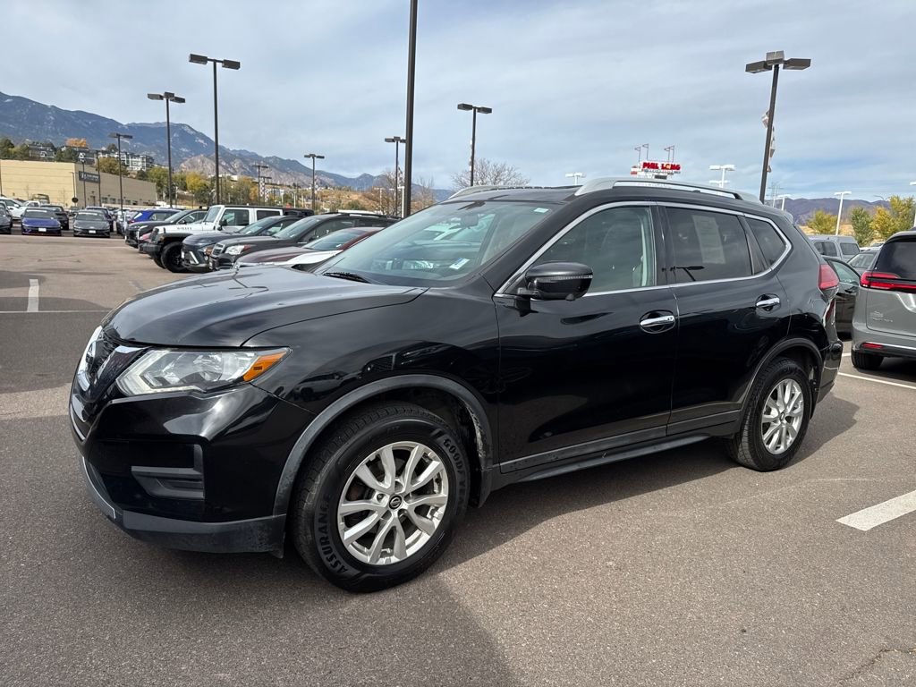 Used 2017 Nissan Rogue SV