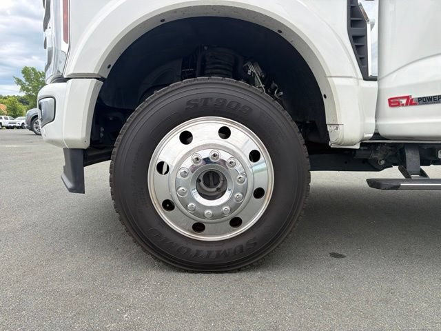 Used 2024 Ford F450 Limited w/ FX4 Off-Road Package AWD/4WD image 41