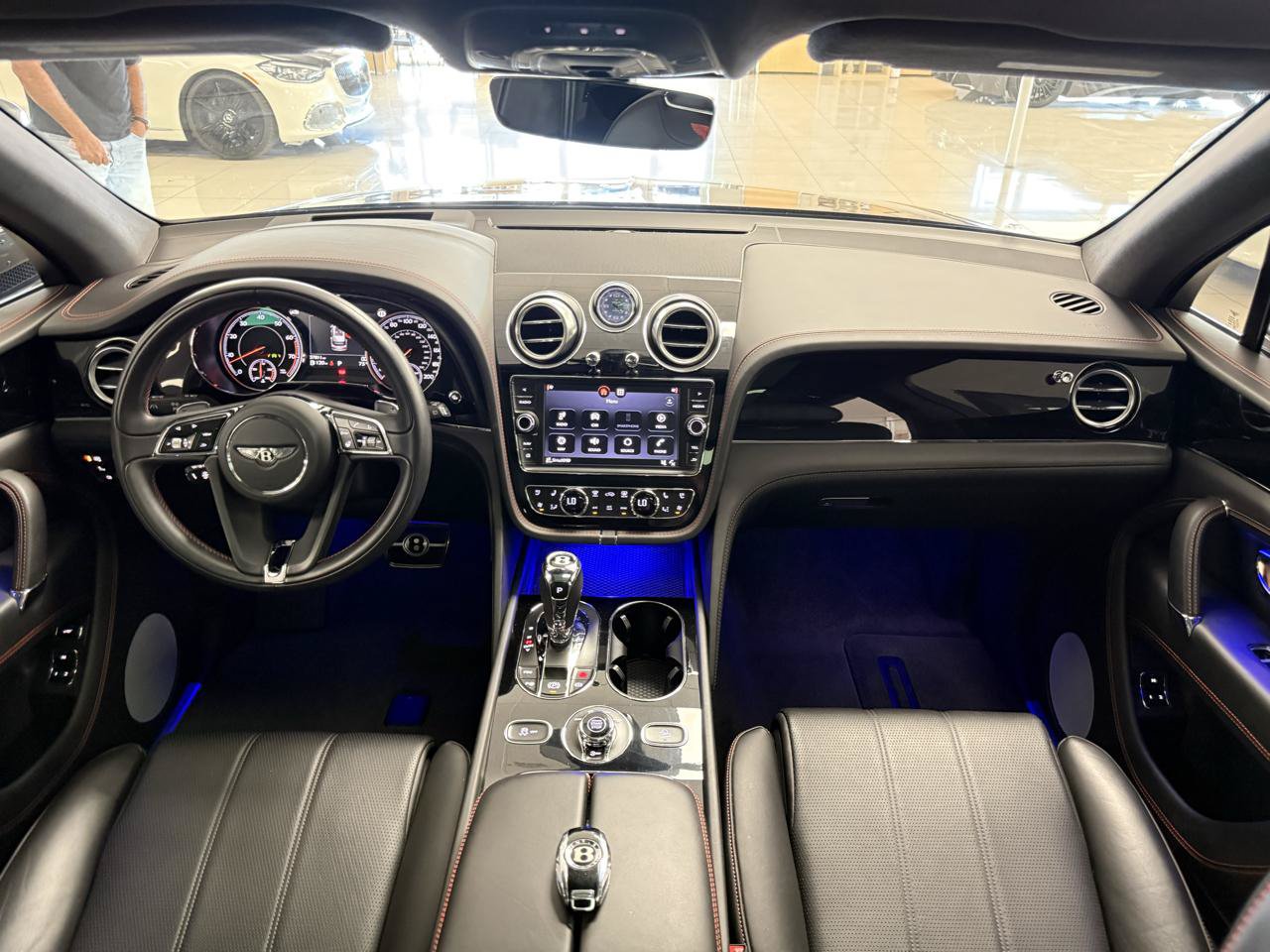 Used 2018 Bentley Bentayga AWD/4WD image 9