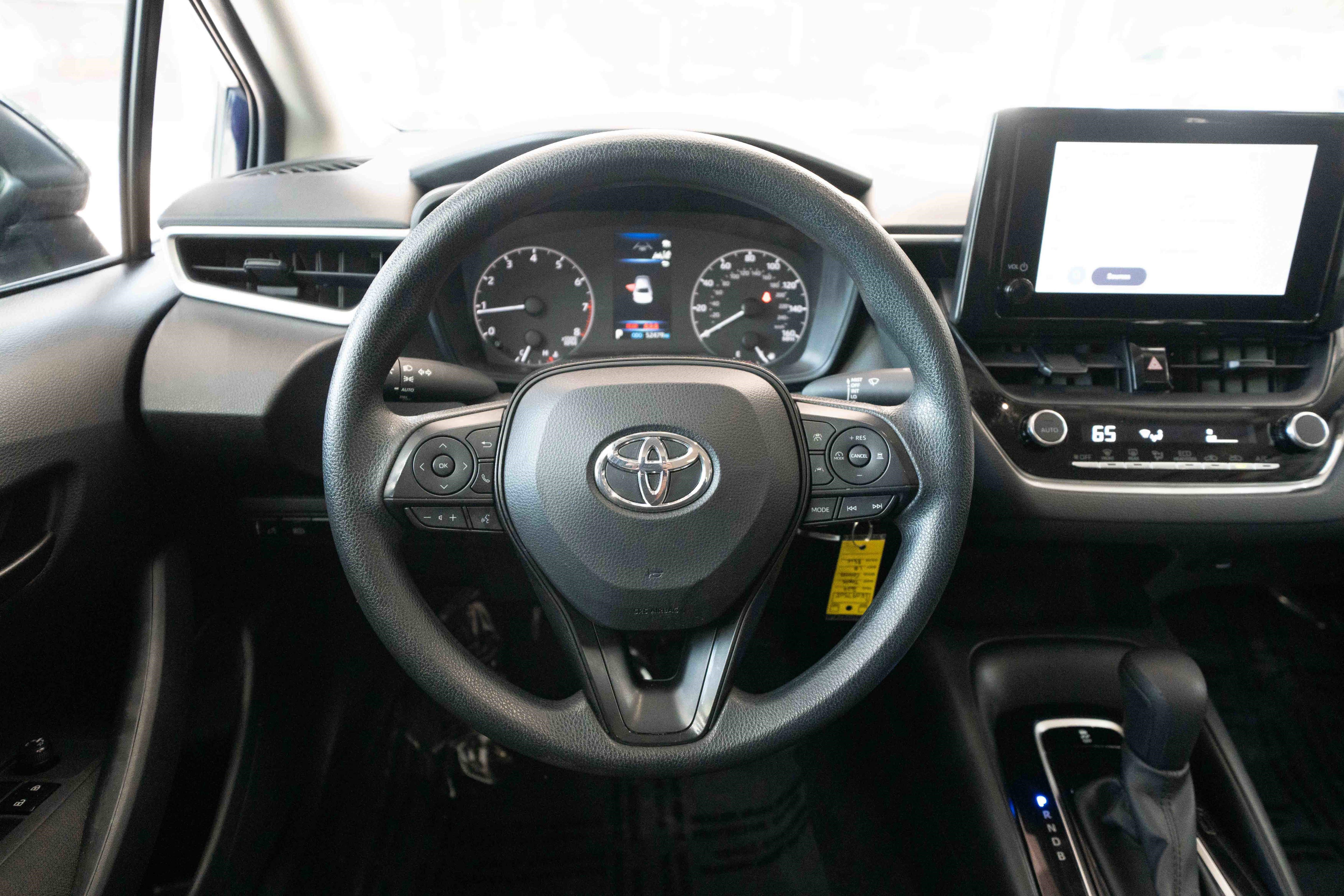 Used 2024 Toyota Corolla LE image 21