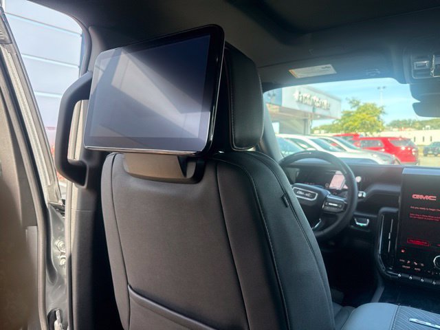 New 2027 GMC Yukon AT4 w/ AT4 Premium Plus Package AWD/4WD image 24