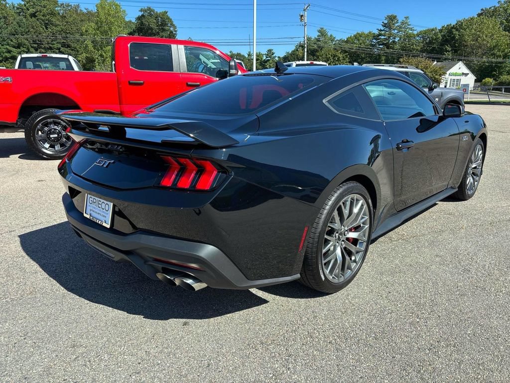 Used 2024 Ford Mustang GT Premium RWD image 3