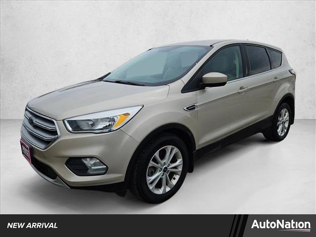 Used 2017 Ford Escape SE image 1
