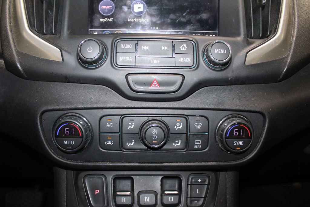 Used 2018 GMC Terrain Denali w/ Comfort Package image 32