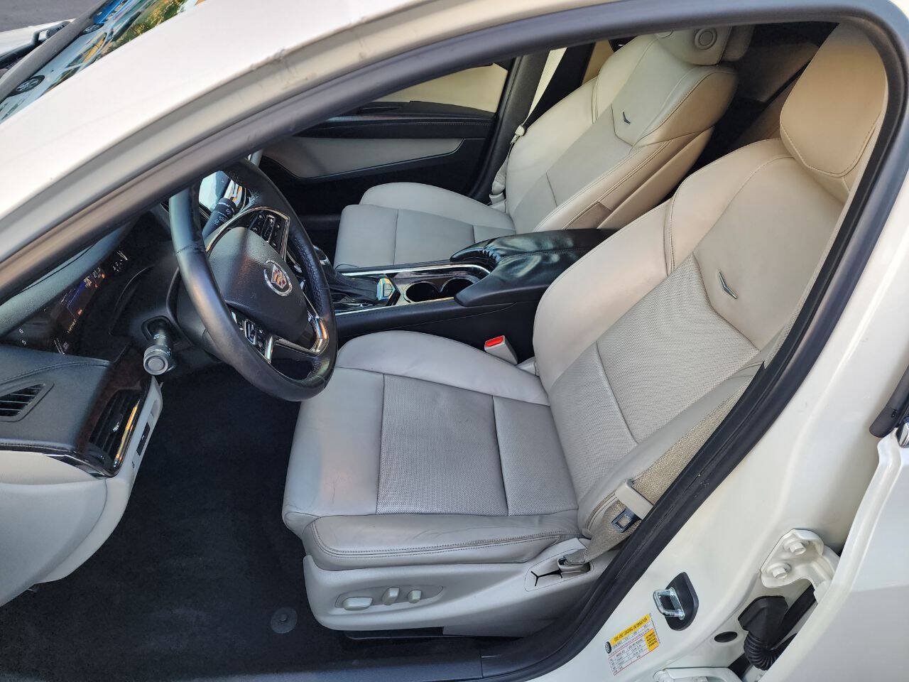 Used 2013 Cadillac ATS Luxury w/ Cold Weather Package RWD image 14