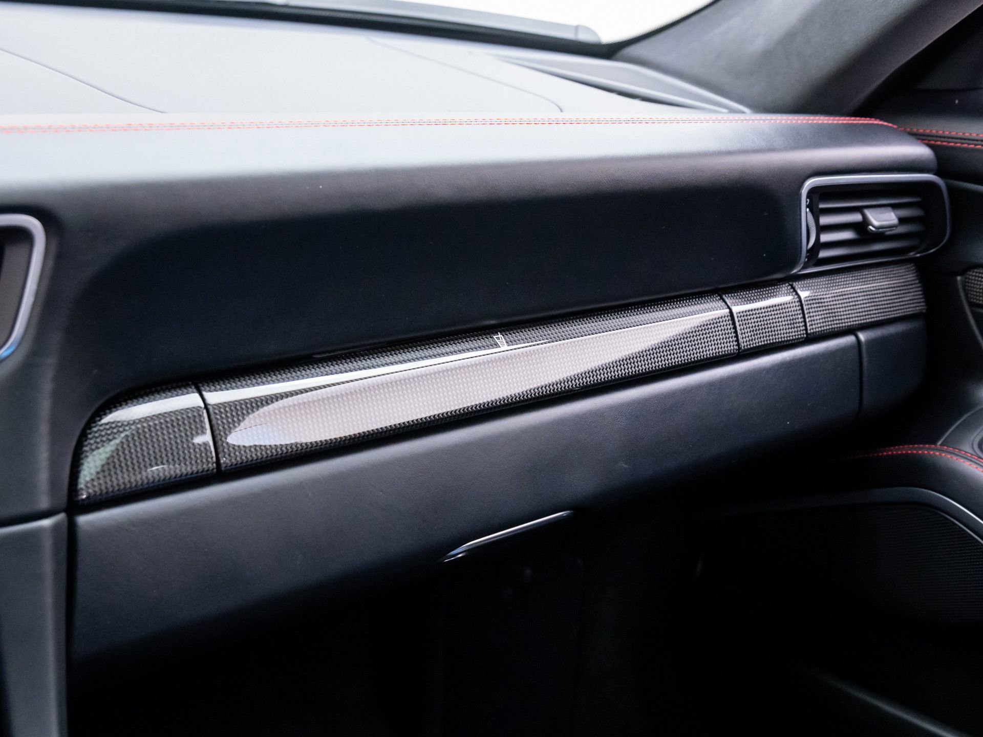 Used 2014 Porsche 911 Turbo S image 30