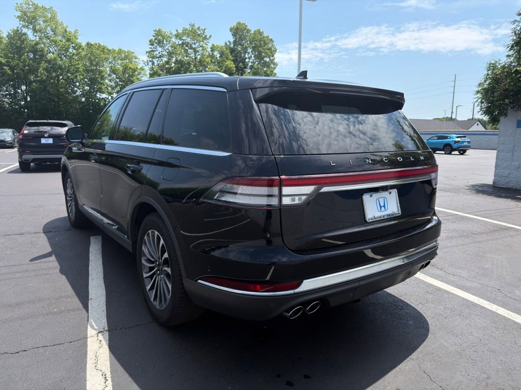 Used 2021 Lincoln Aviator Reserve w/ Elements Package Plus AWD/4WD image 3