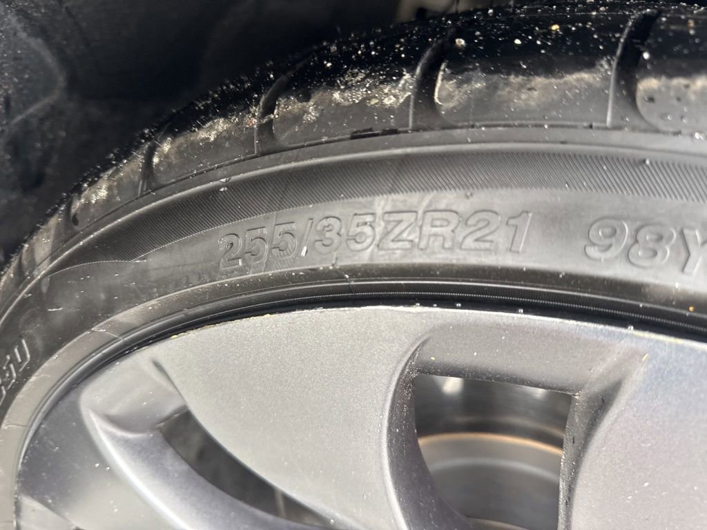 Used 2022 Tesla Model Y Performance image 36