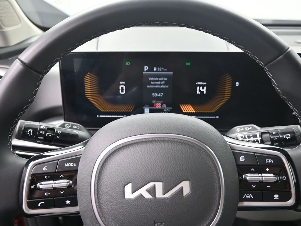 Certified 2025 Kia Sorento EX image 15