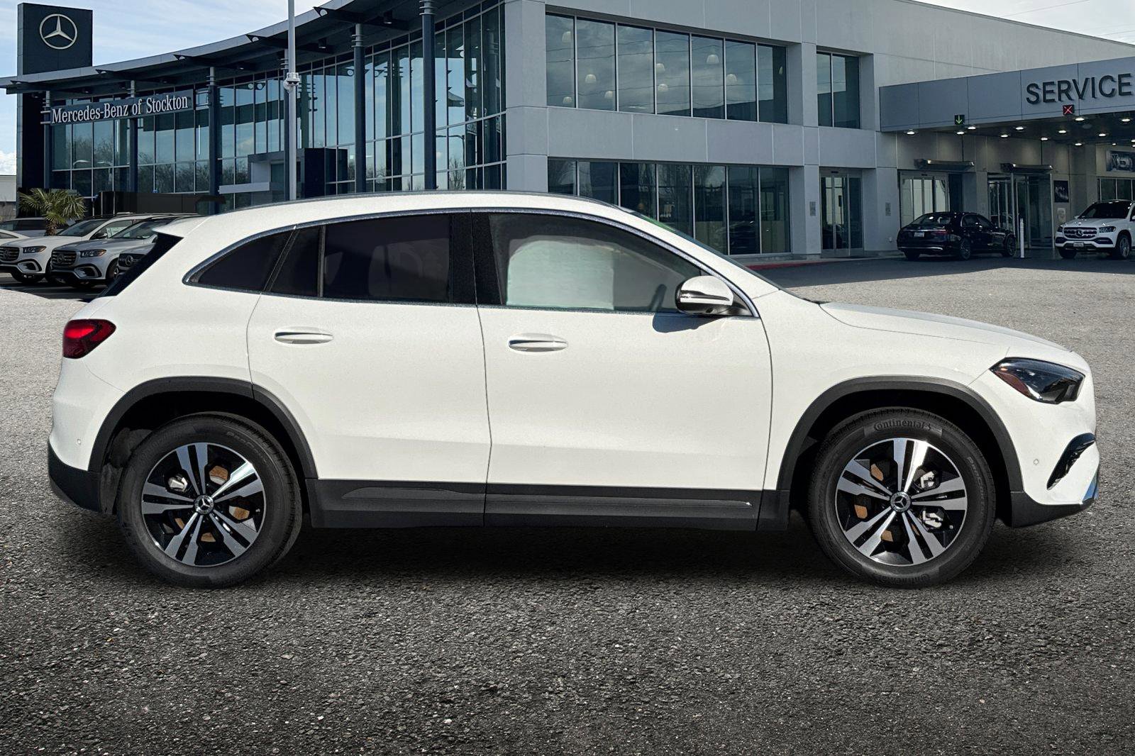 Certified 2025 Mercedes-Benz GLA 250 4MATIC image 3