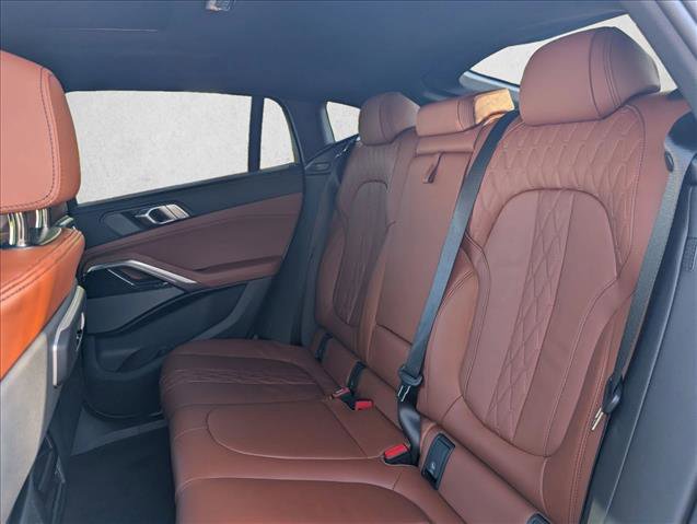 New 2026 BMW X6 xDrive40i image 16