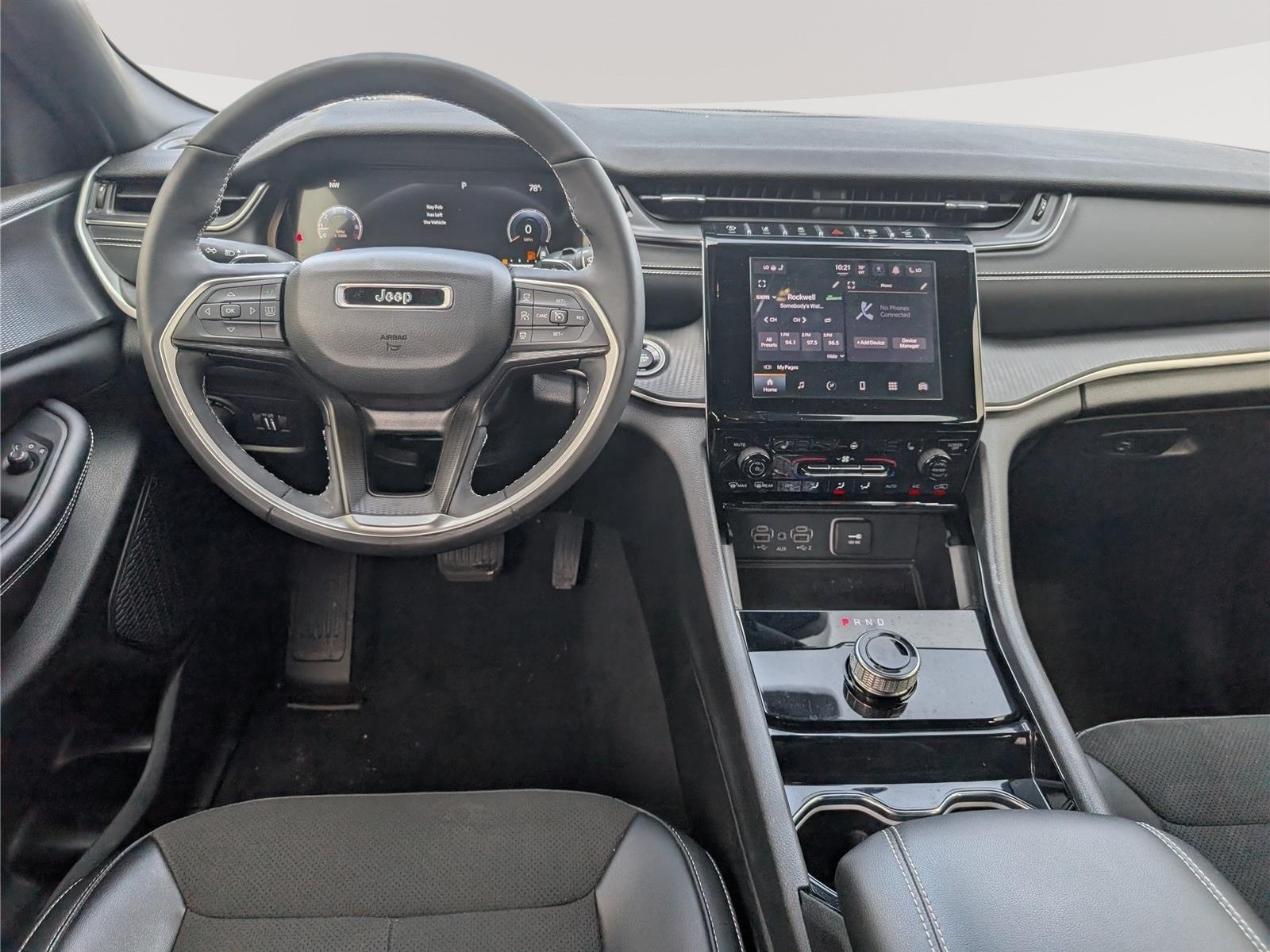 Used 2023 Jeep Grand Cherokee Altitude AWD/4WD image 17