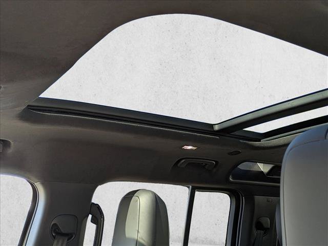 New 2026 Land Rover Defender 110 OCTA AWD/4WD image 15