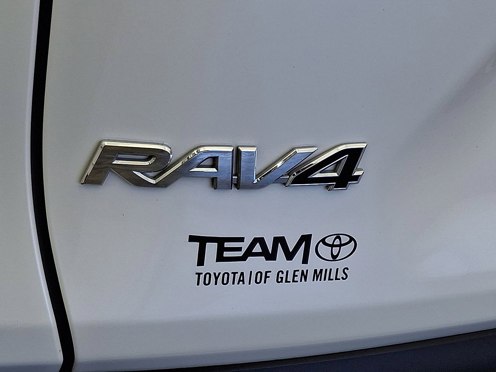Certified 2022 Toyota RAV4 XLE Premium image 24