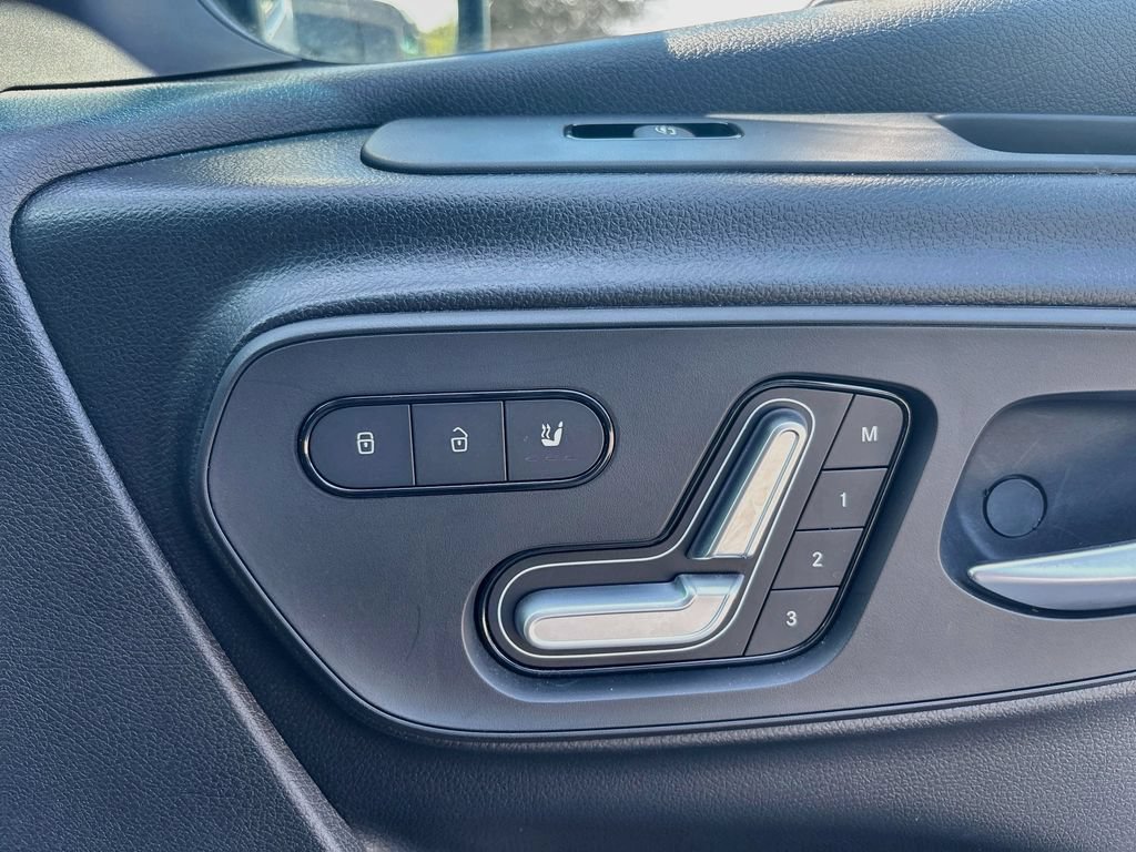 Used 2023 Mercedes-Benz Sprinter 3500 image 40