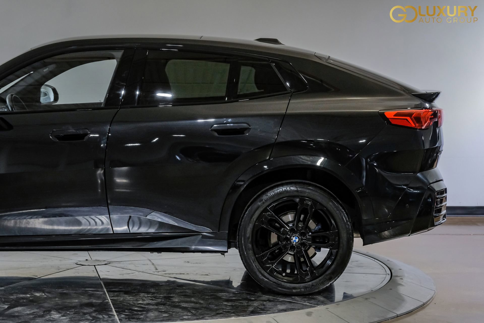 Used 2025 BMW X2 xDrive28i image 15
