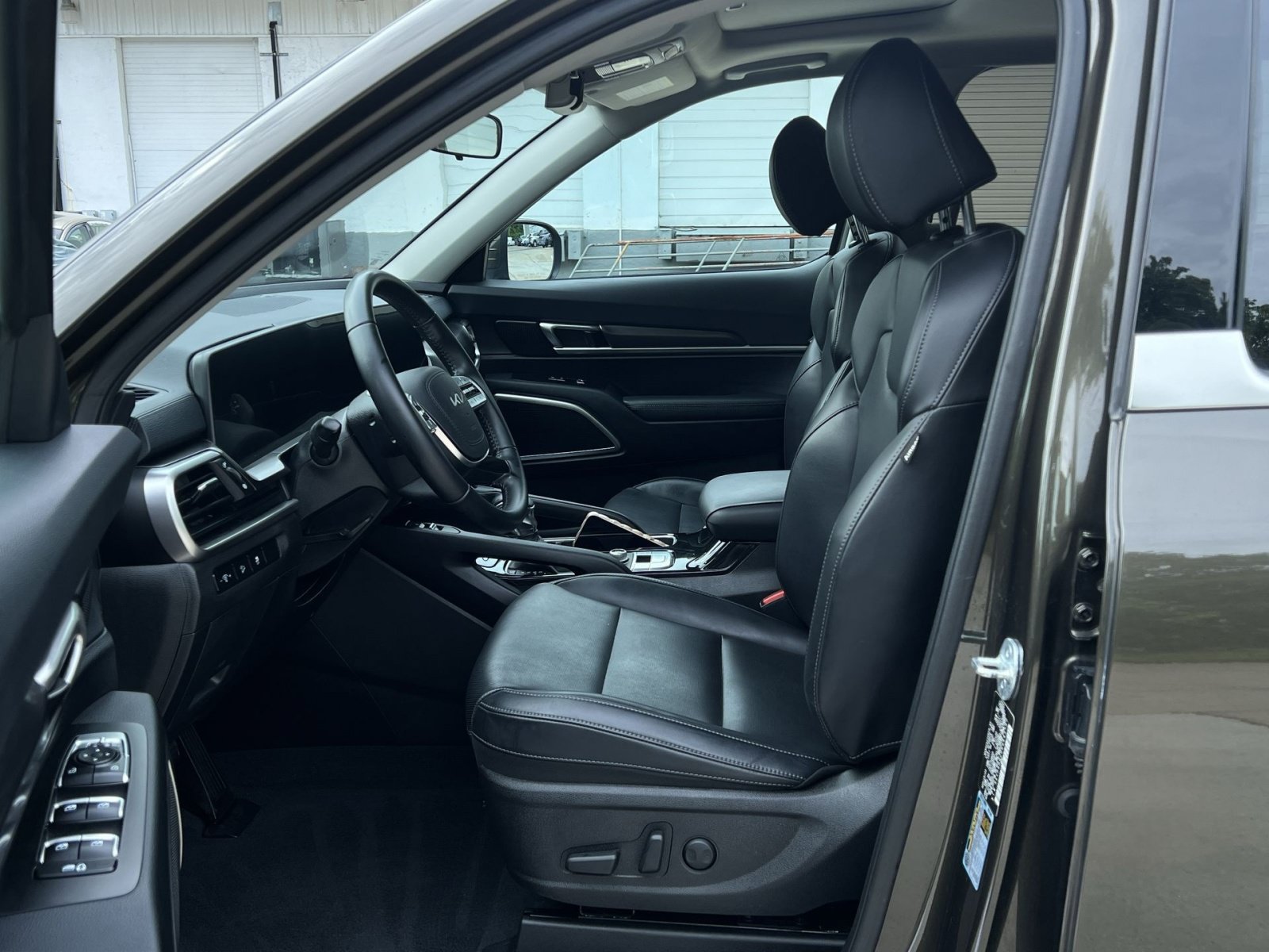 Used 2024 Kia Telluride S w/ S Sunroof Package AWD/4WD image 23