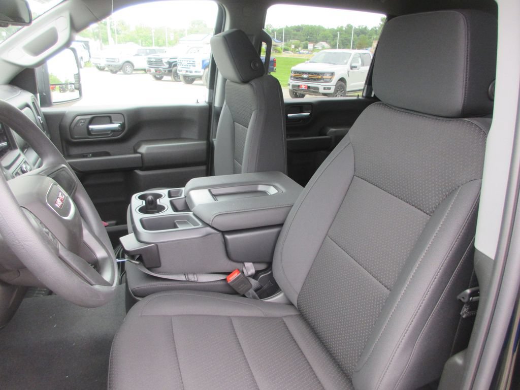 New 2026 GMC Sierra 3500 Pro AWD/4WD image 13