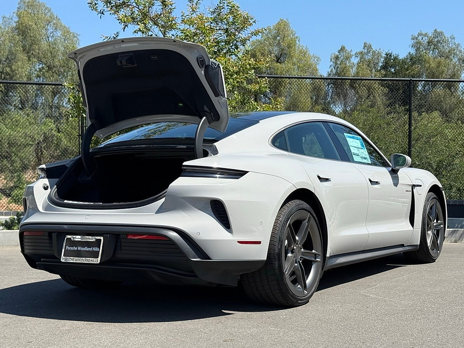 New 2025 Porsche Taycan Turbo AWD/4WD image 34