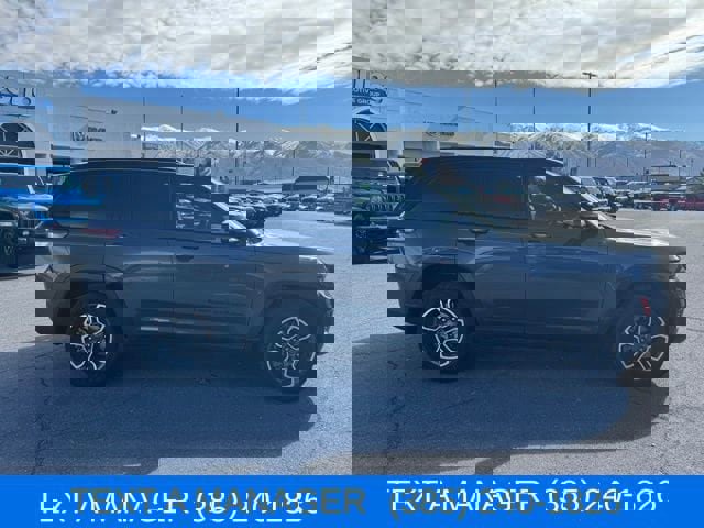 Used 2022 Jeep Grand Cherokee Trailhawk w/ Advanced Protech Group II image 2