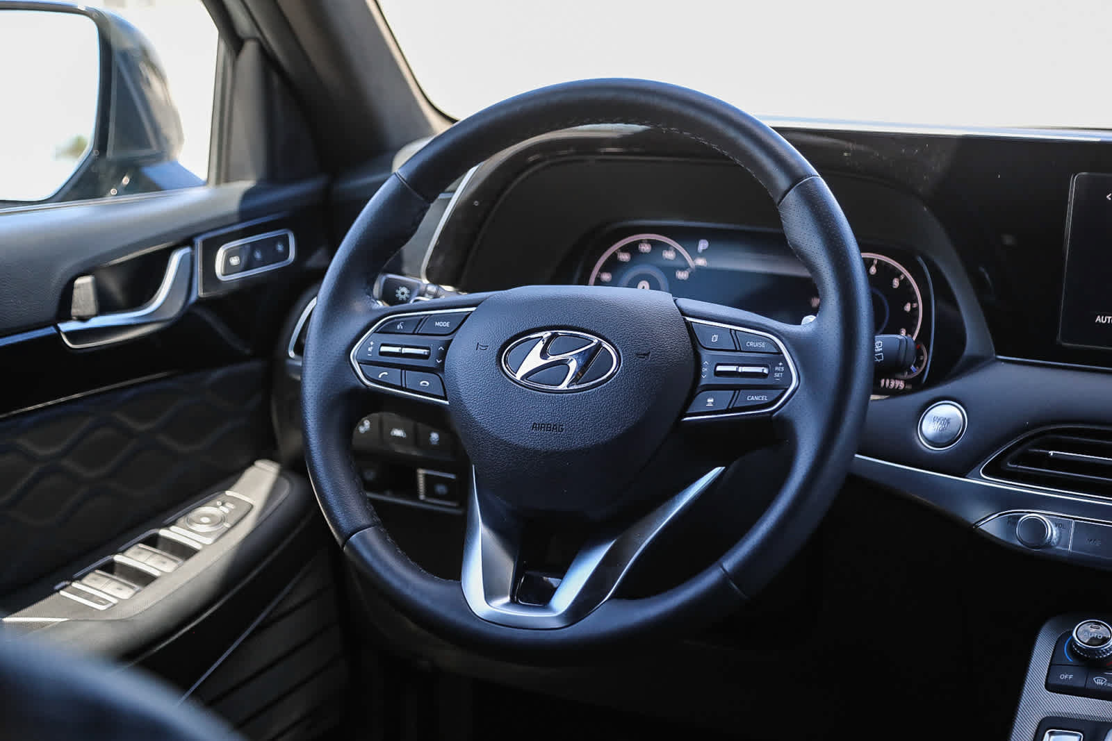 Used 2021 Hyundai Palisade Calligraphy w/ Cargo Package AWD/4WD image 15