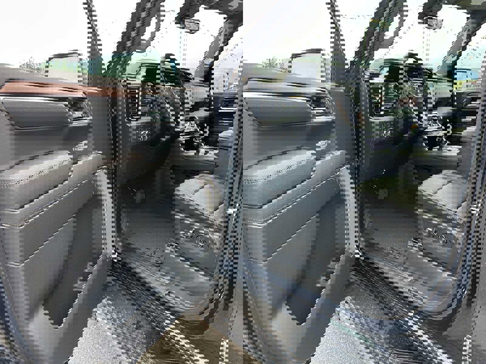 New 2026 GMC Sierra 1500 Denali w/ Denali Reserve Package image 20