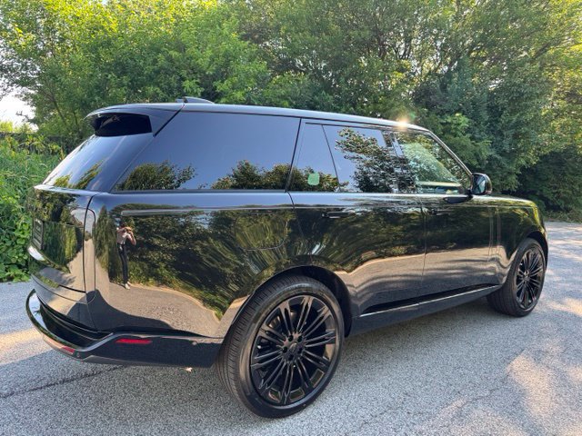 New 2026 Land Rover Range Rover SE AWD/4WD image 5
