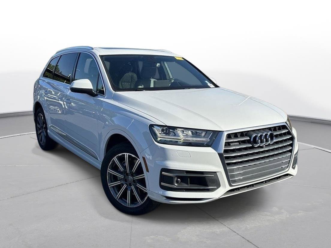 Used 2017 Audi Q7 3.0T Prestige image 4