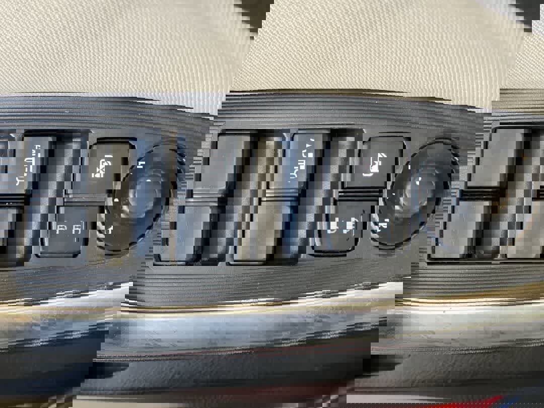 Used 2014 MAZDA CX-5 Sport image 16