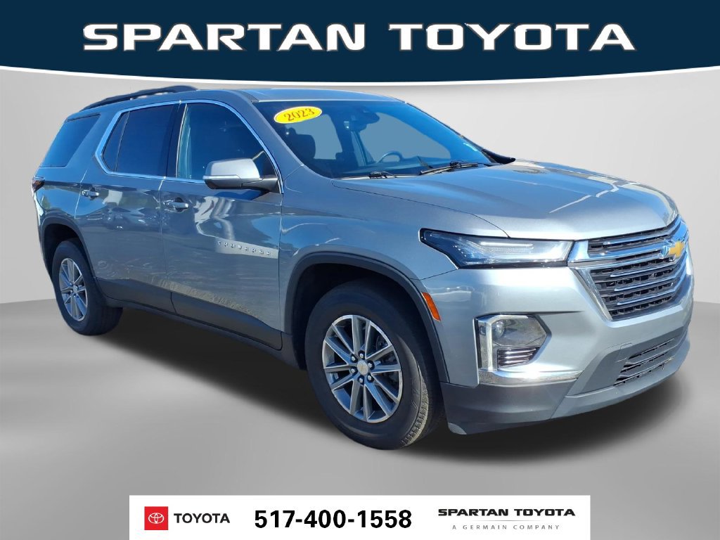 Used 2023 Chevrolet Traverse LT w/ Rear Camera Mirror Package AWD/4WD image 5