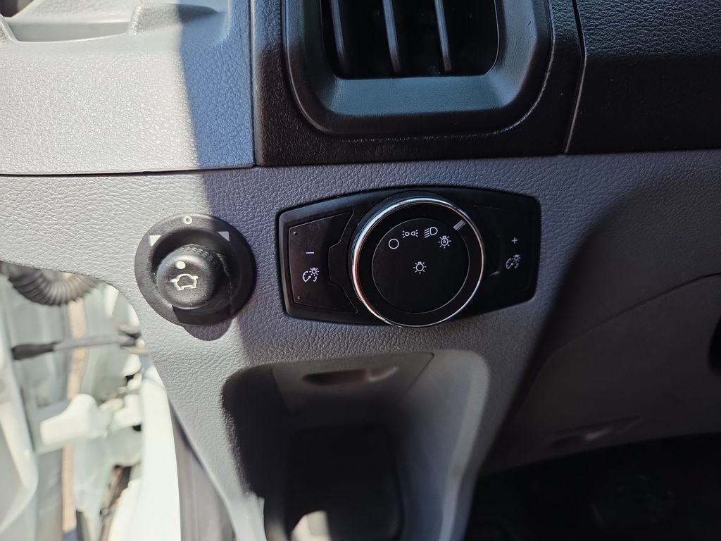 Used 2016 Ford Transit 350 XLT RWD image 31