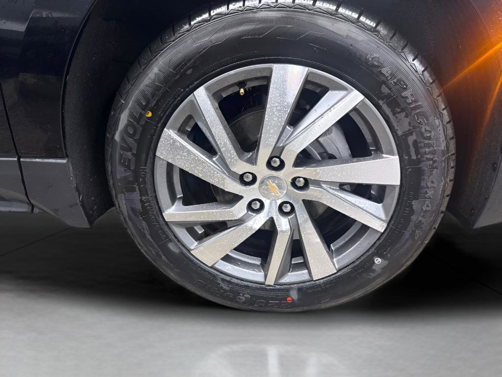 Used 2023 Chevrolet Equinox LT AWD/4WD image 4