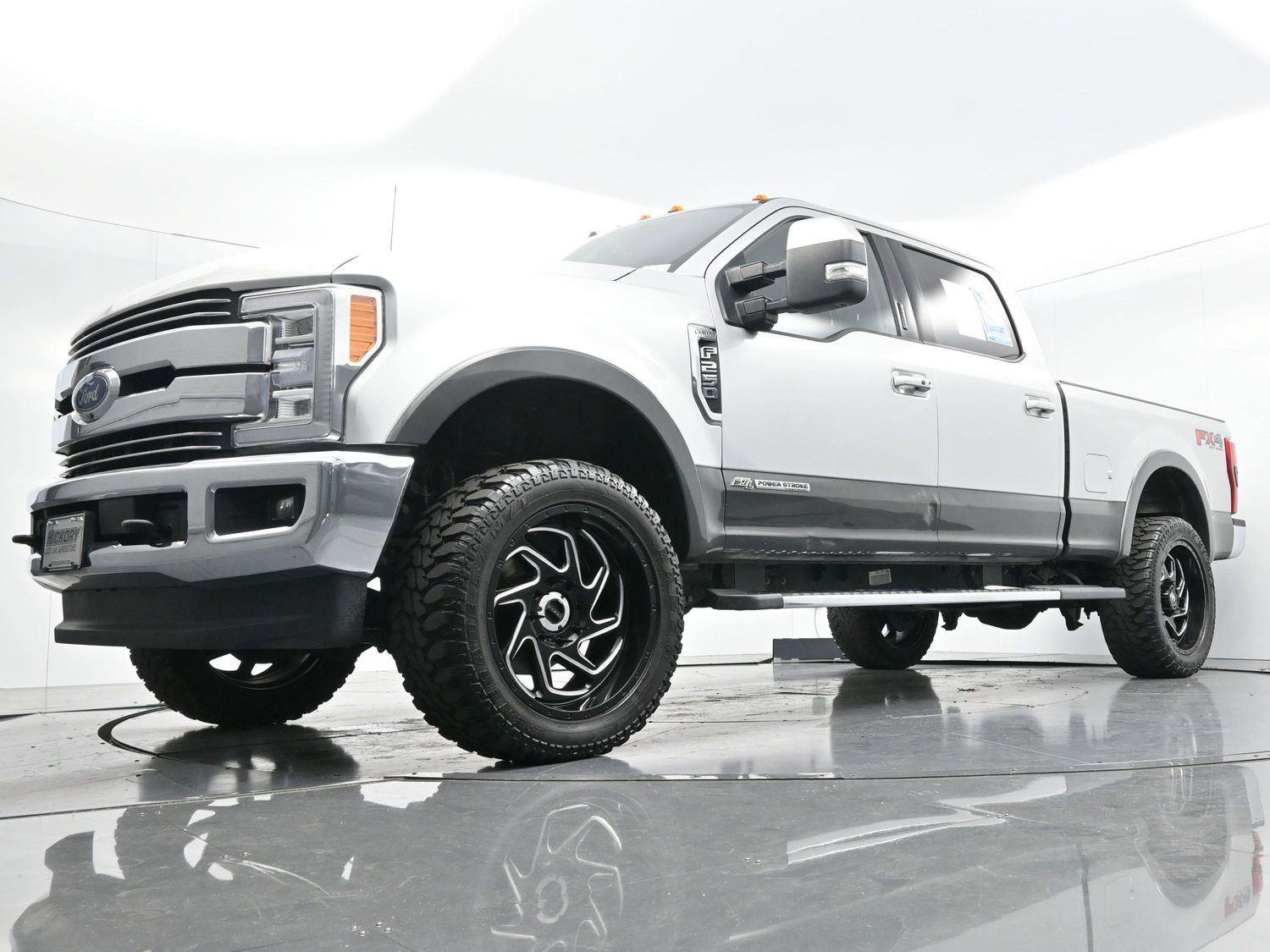 Used 2019 Ford F250 Lariat w/ Lariat Ultimate Package image 52