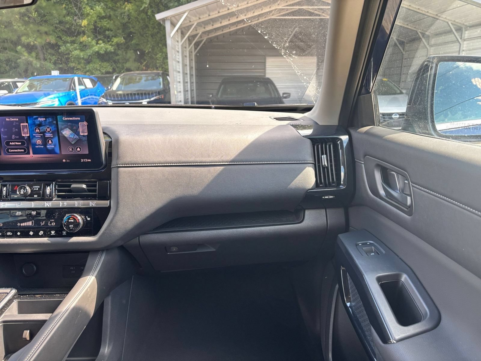 Used 2026 Nissan Pathfinder SV FWD image 35