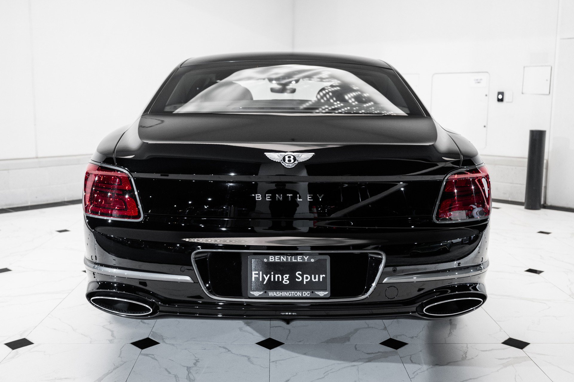 Used 2024 Bentley Flying Spur W12 image 10