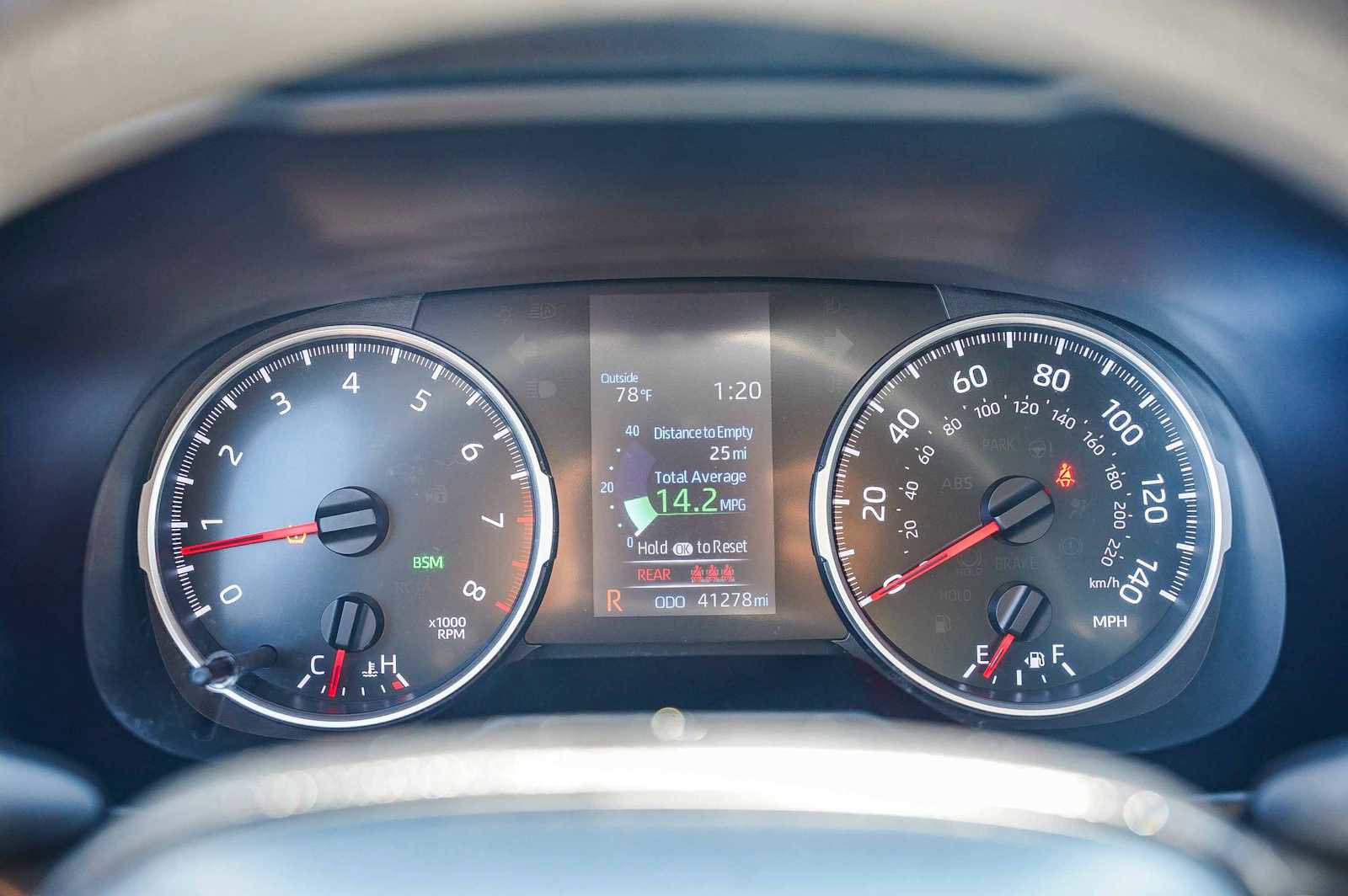 Used 2020 Toyota RAV4 XLE image 19