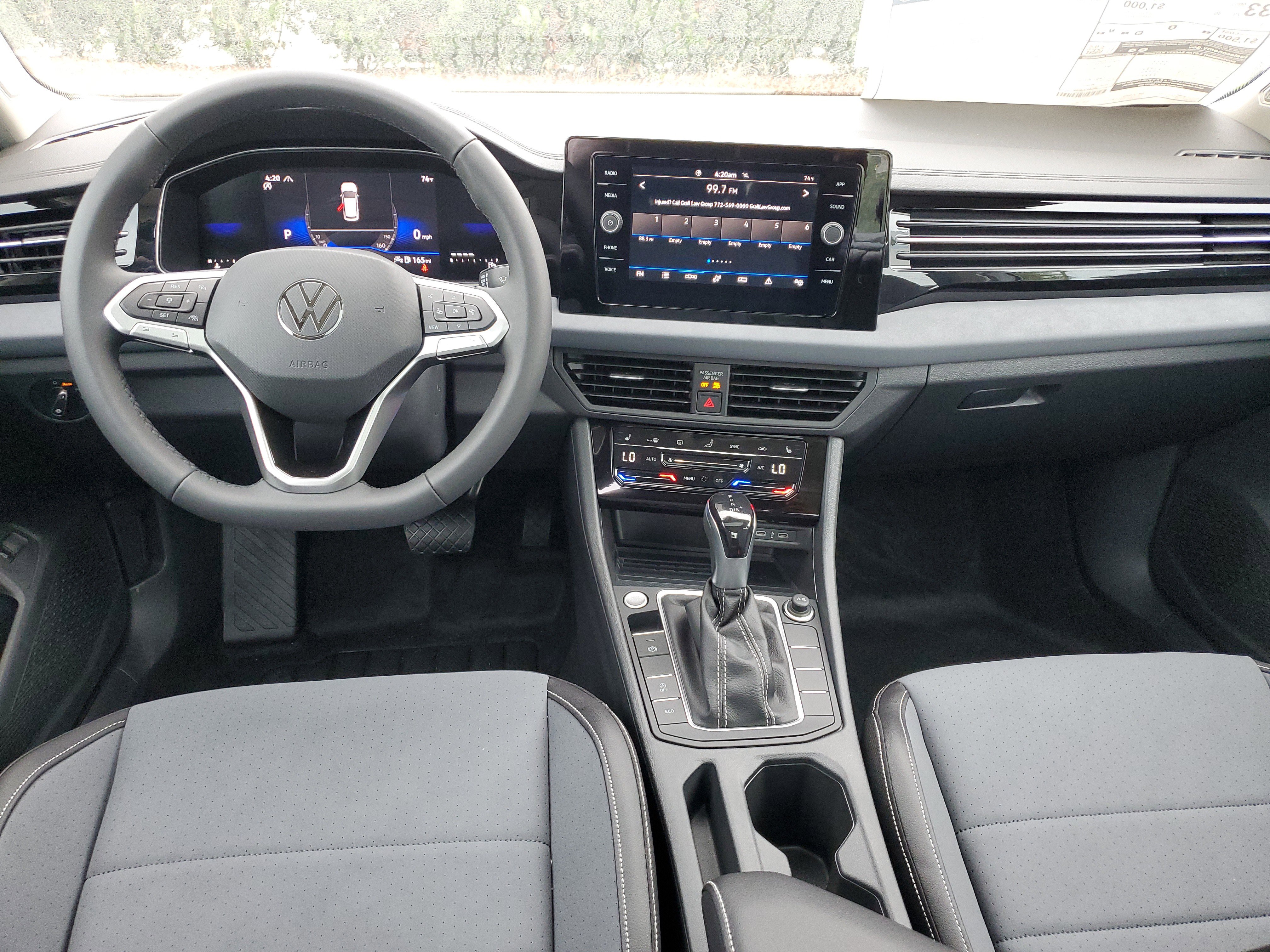 New 2026 Volkswagen Jetta SE image 7