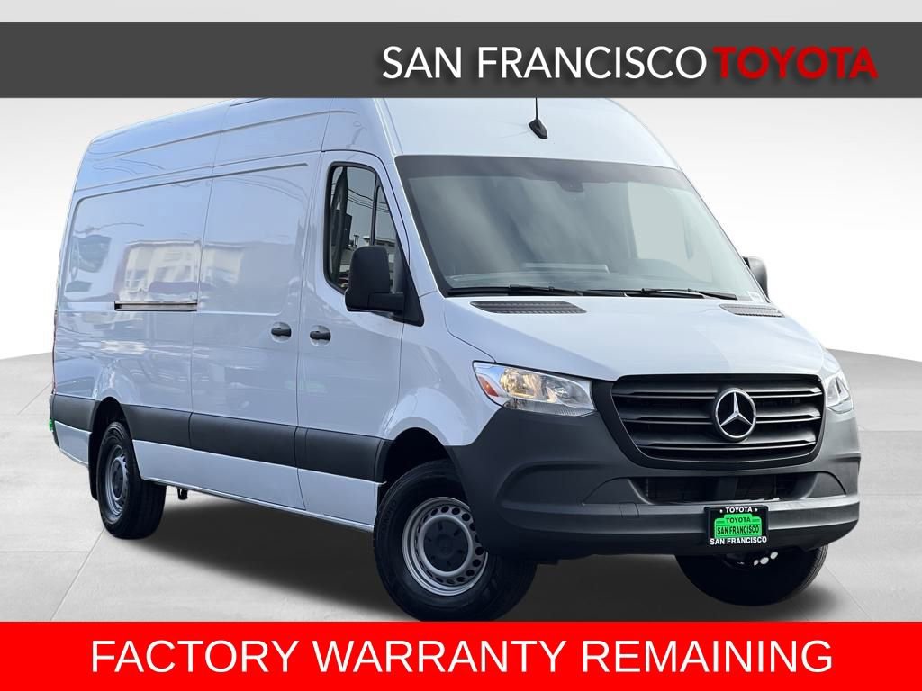 Used 2024 Mercedes-Benz Sprinter 2500 image 7