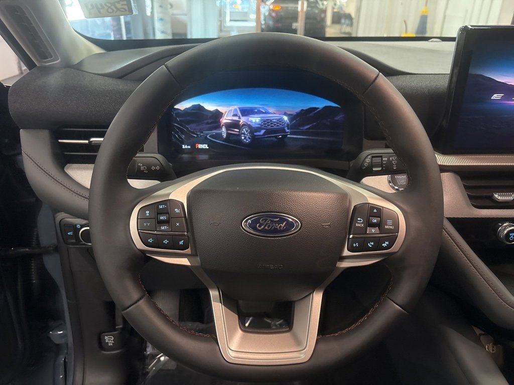 New 2025 Ford Explorer Active image 20