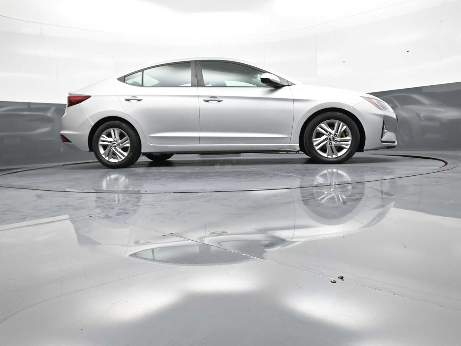 Used 2019 Hyundai Elantra Value Edition FWD image 28