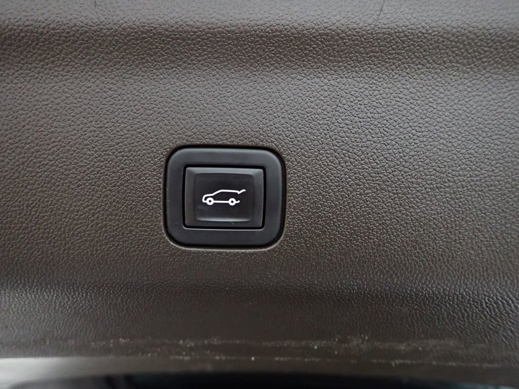 Used 2021 Chevrolet Tahoe LT AWD/4WD image 19