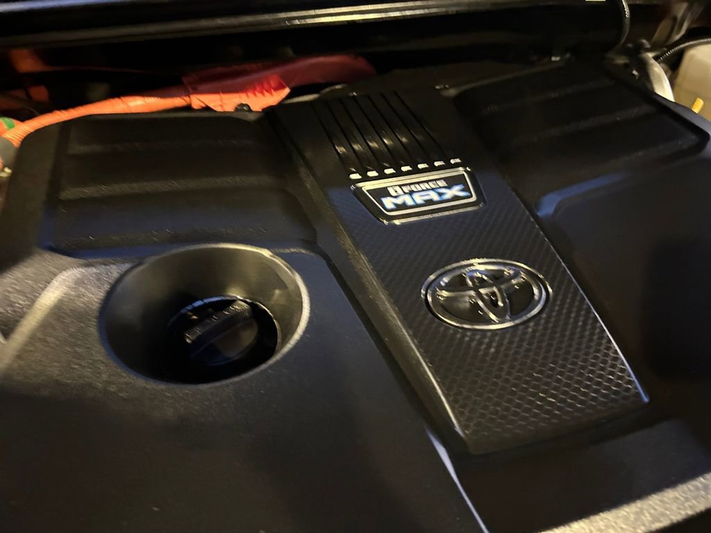 Used 2025 Toyota Sequoia 4WD image 31