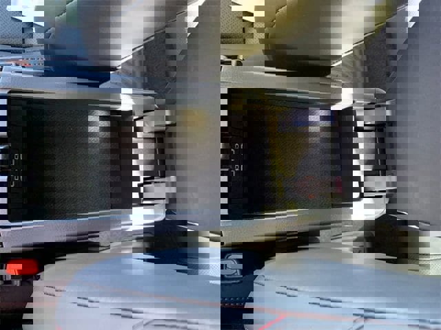 New 2025 Toyota Prius Plug-In Hybrid image 25