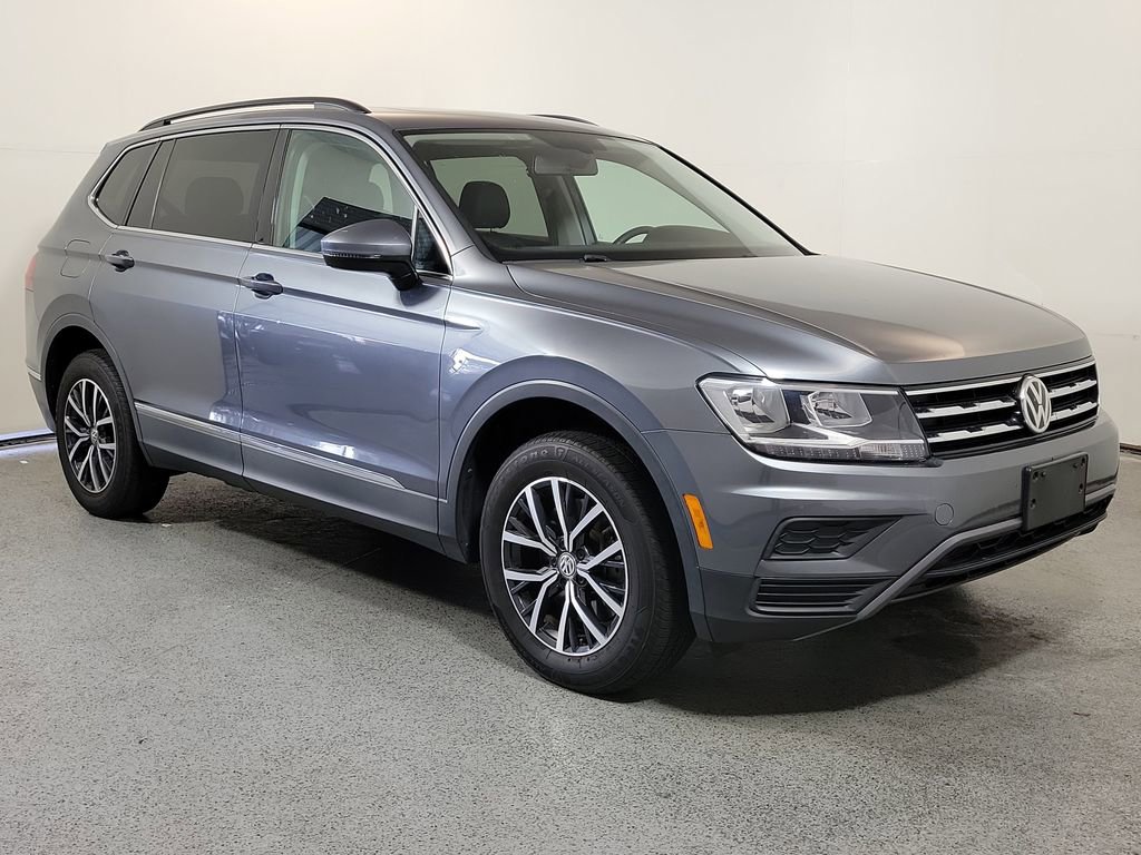 Used 2020 Volkswagen Tiguan SE w/ Panoramic Sunroof Package AWD/4WD image 1