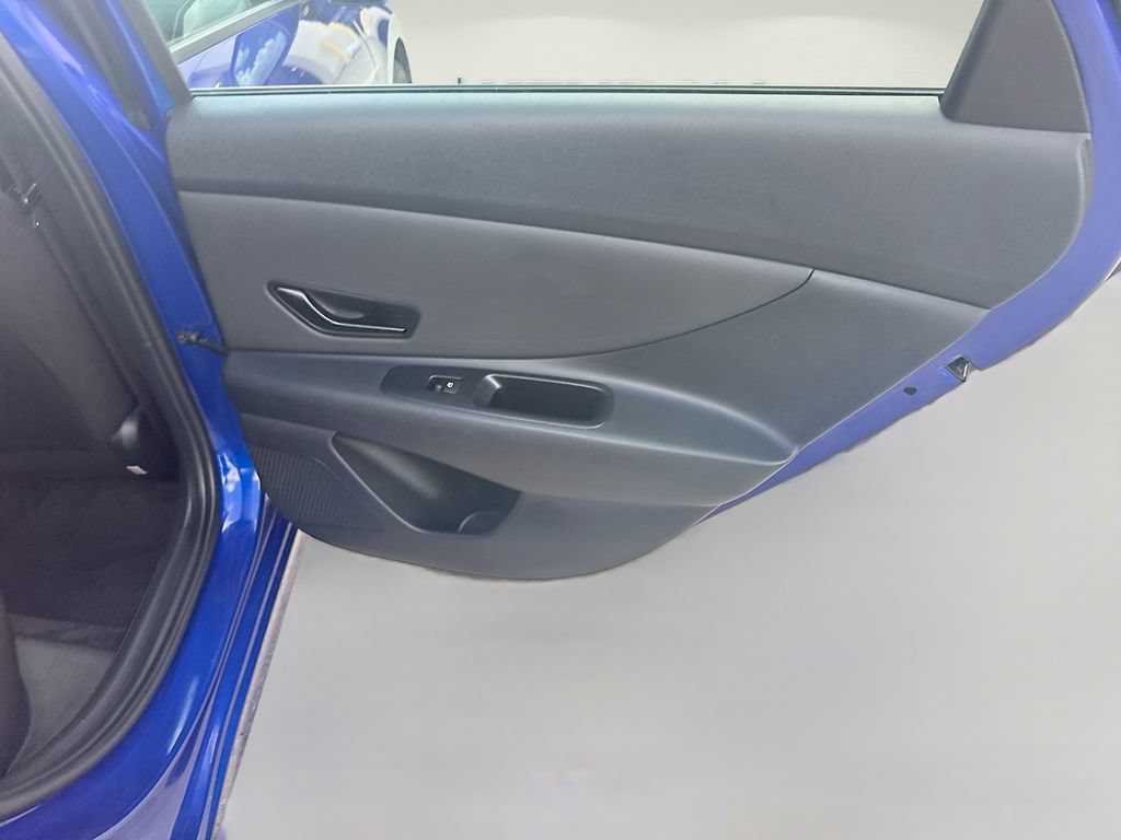 Used 2026 Hyundai Elantra Sport FWD image 27