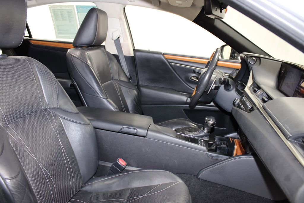 Used 2020 Lexus ES 350 Luxury image 27