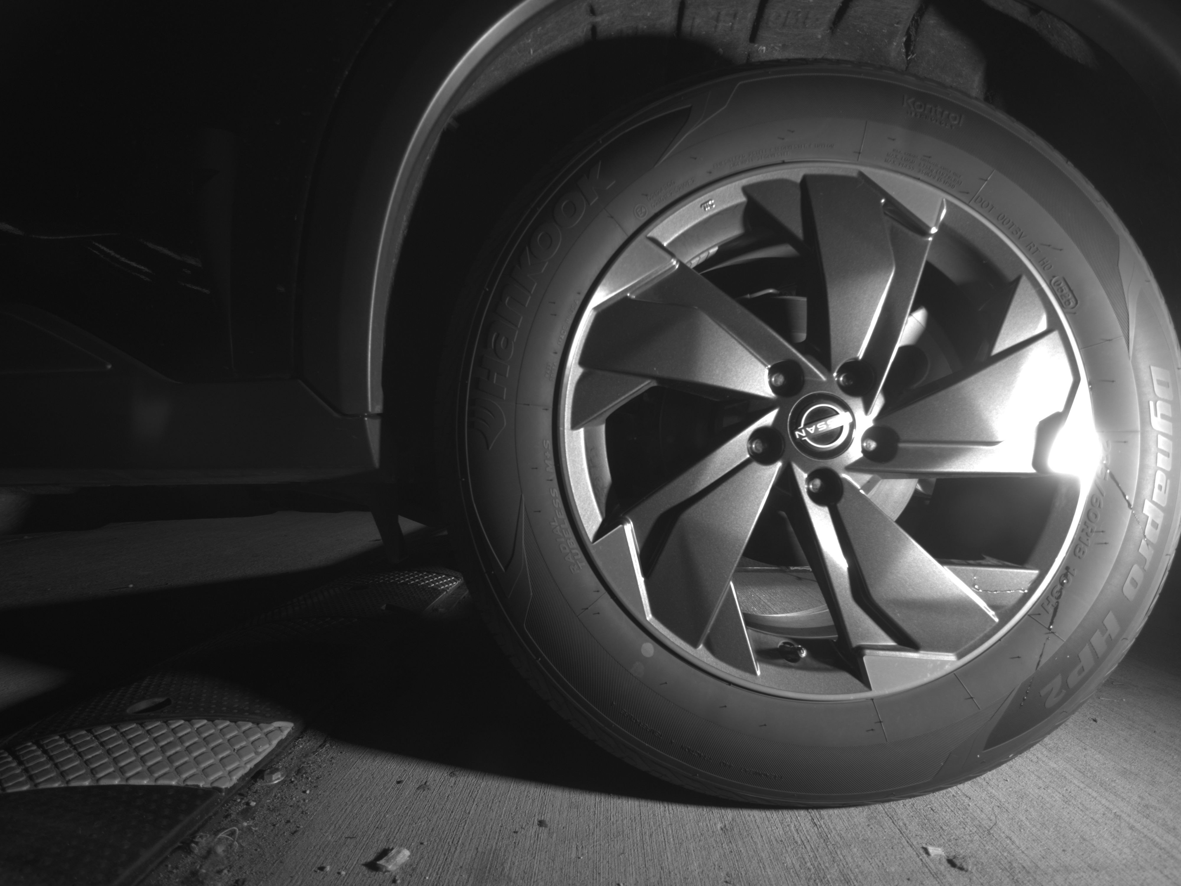 Used 2025 Nissan Rogue SV image 14